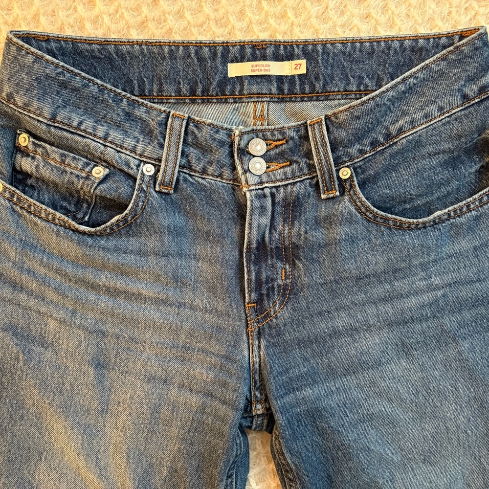 Women's Blue Denim JeansLevi Super Low Loose jeans